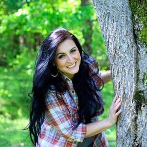 Meet your Posher, Katie